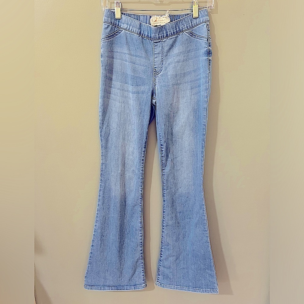 Altar'd State Tennley Flare Hem Bell Bottom Jeans Womens size small